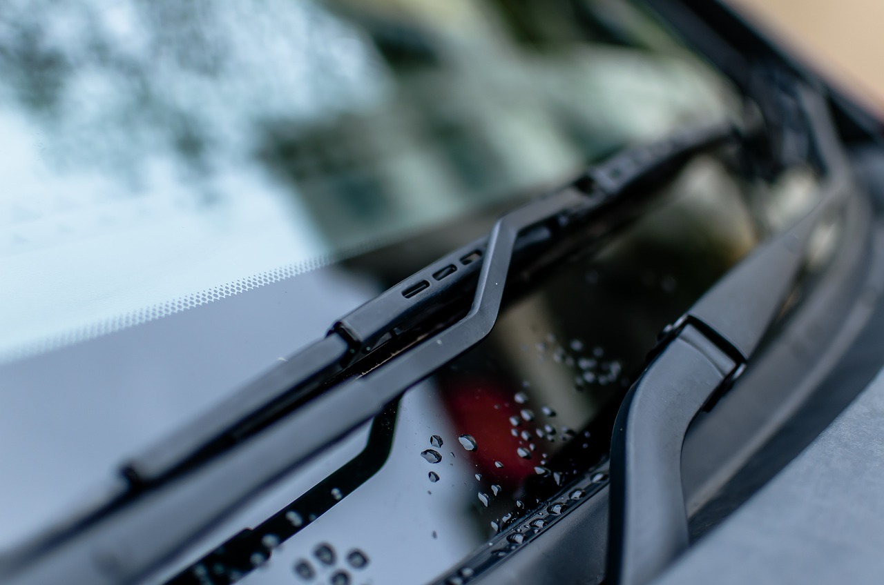 Image of windshield wipers on a windshield